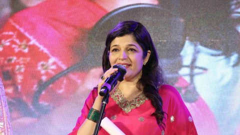 Kirtan Klub by Kavita Paudwal Brings Ganpati Festive Energy to SNDT College Fest, Gets Gen Z and Gen Alpha Grooving