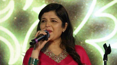Kirtan Klub by Kavita Paudwal Brings Ganpati Festive Energy to SNDT College Fest, Gets Gen Z and Gen Alpha Grooving
