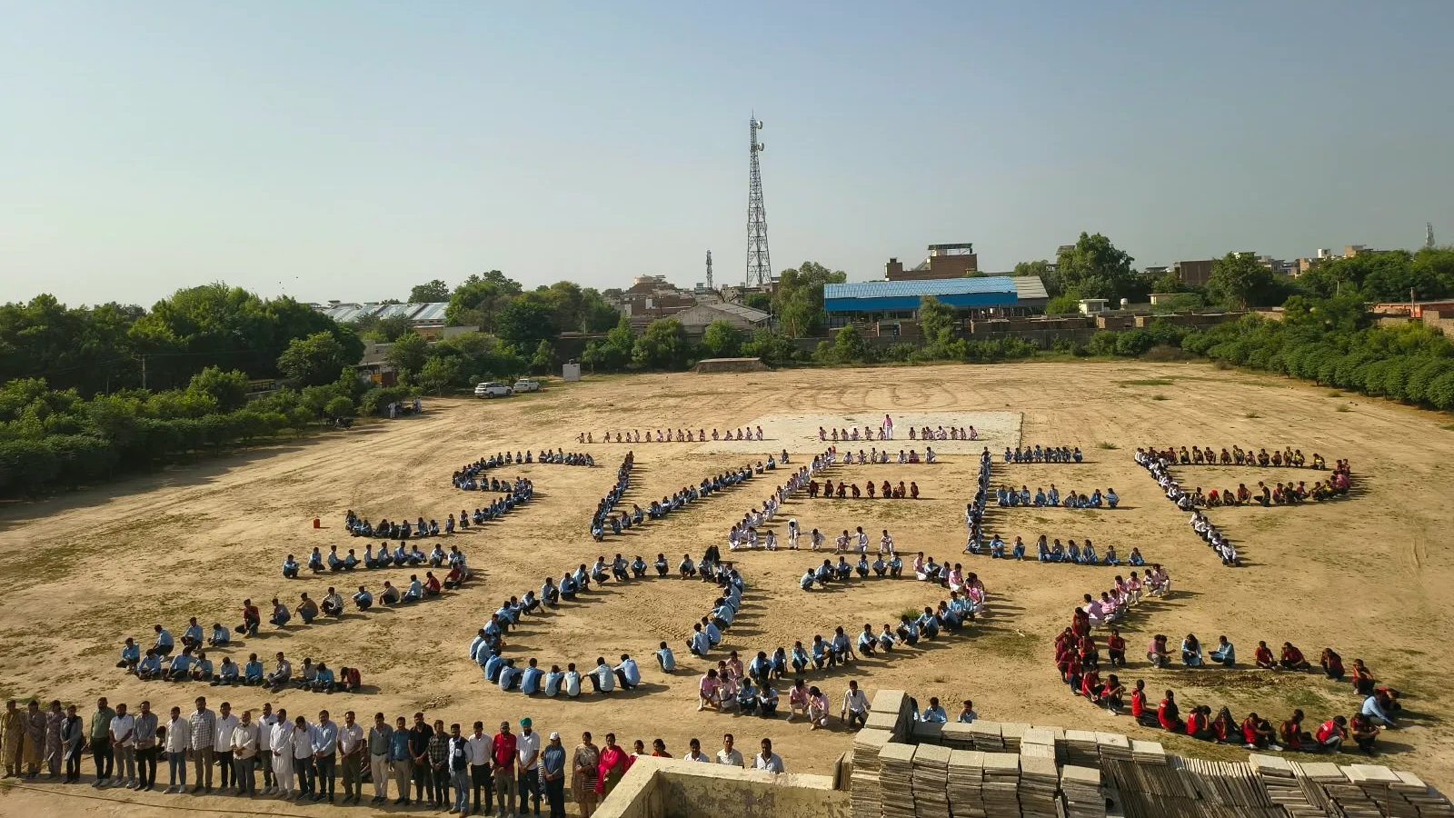 मानव श्रृंखला से दिया स्वतंत्र, निष्पक्ष एवं नैतिक मतदान का संदेश