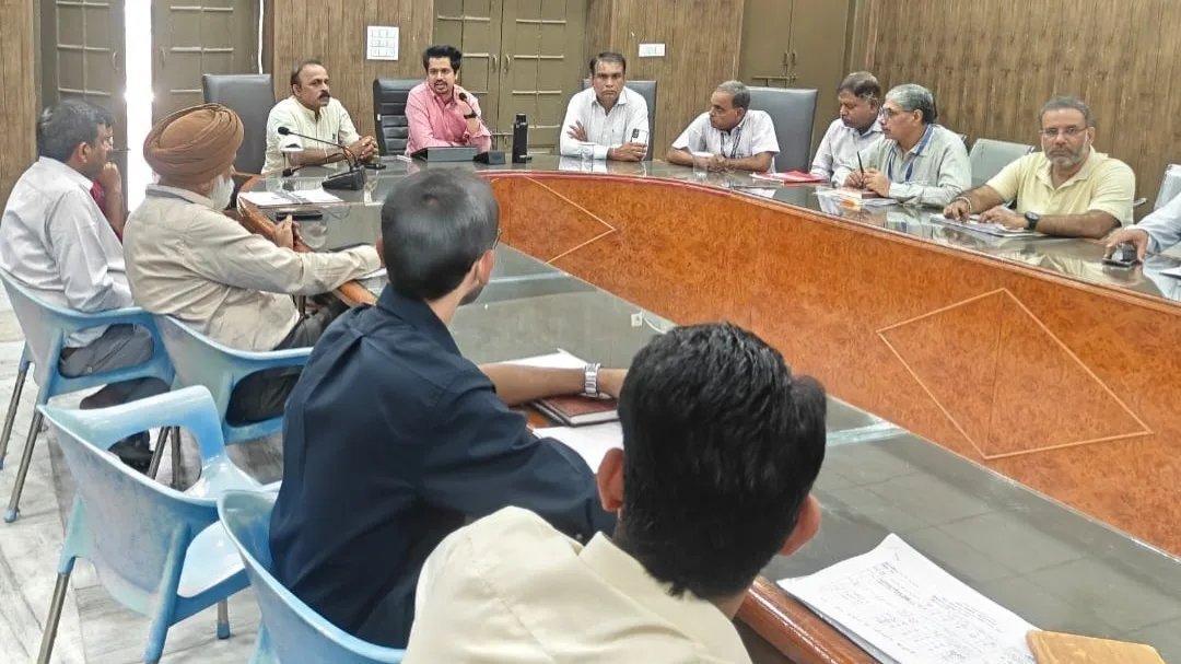 सेक्टर अधिकारियों का प्रशिक्षण आयोजित