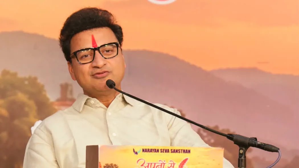 अपनी जड़ों और पूर्वजों के प्रति कृतज्ञता जरूरी: प्रशांत अग्रवाल