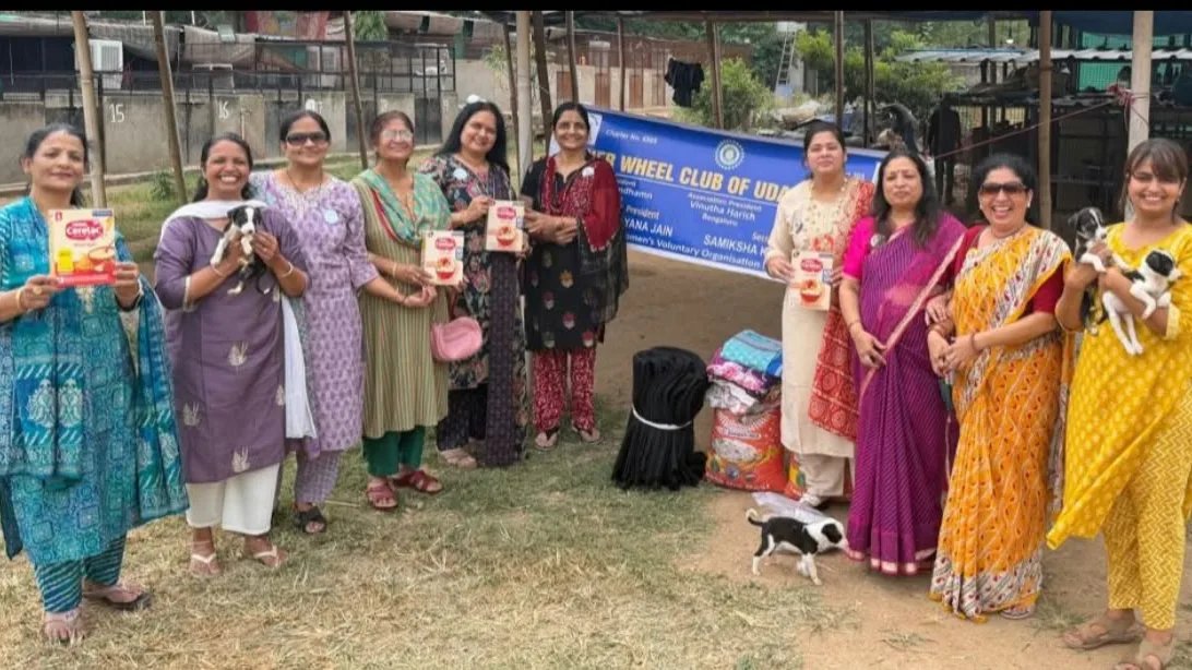 इनरव्हील क्लब दिवास ने बढ़ाया बेजुबानों की ओर मदद का हाथ
