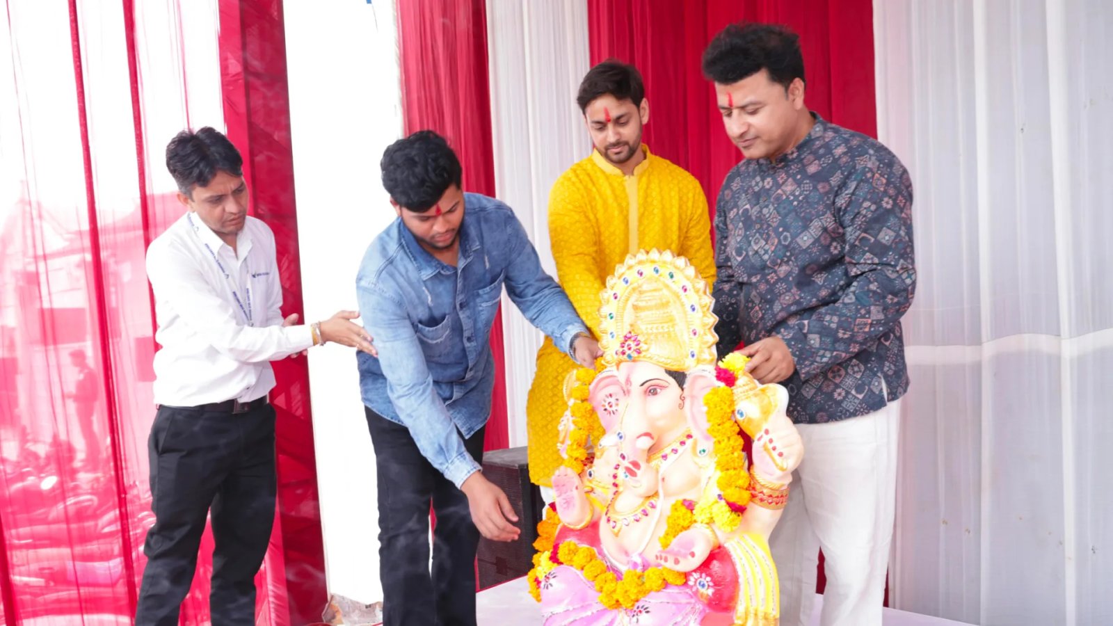 Ganesh Idol Installed with Vedic Chants at World of Humanity