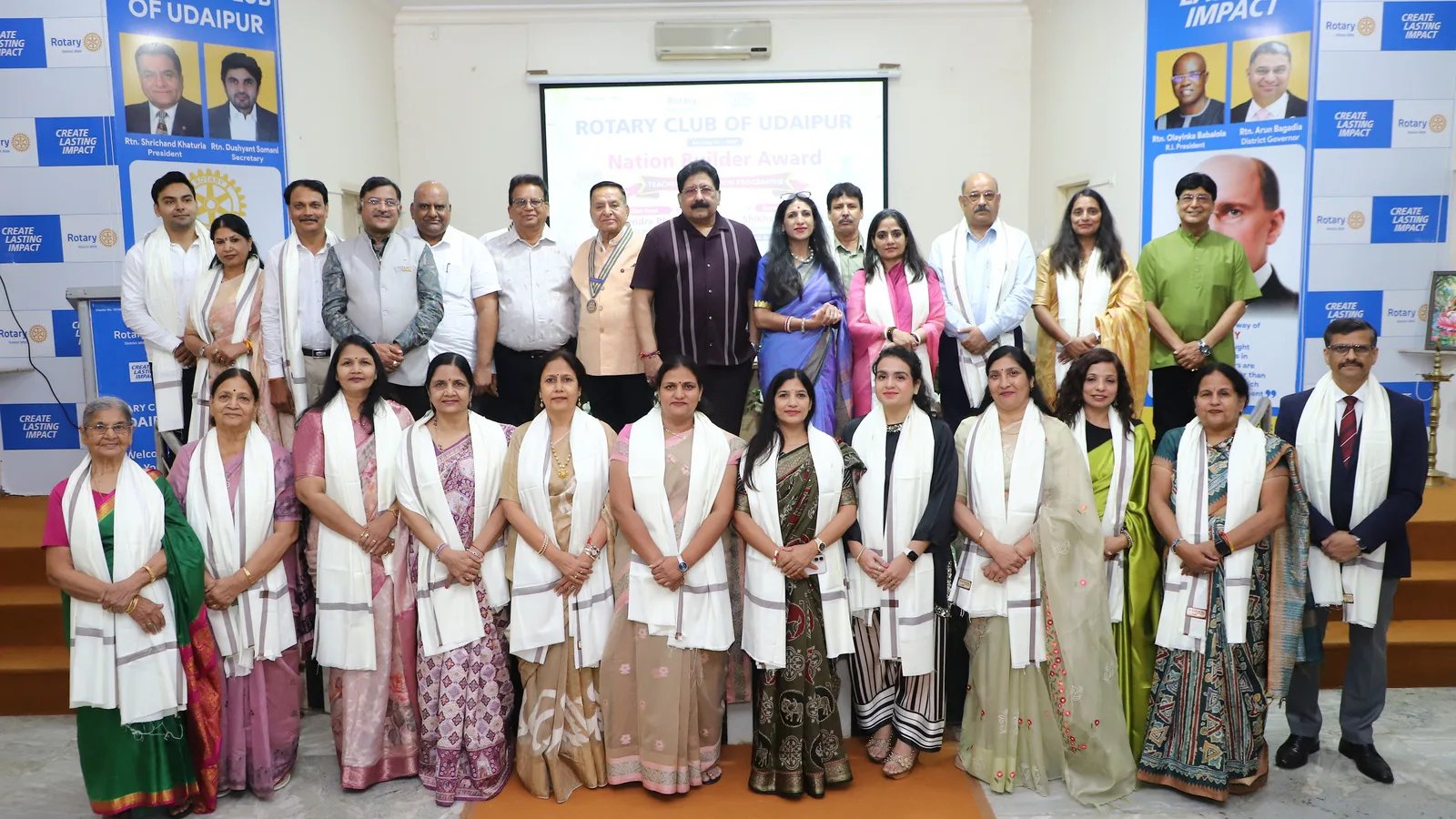 रोटरी क्लब उदयपुर ने 22 शिक्षकों को किया नेशन बिल्डर सम्मान से सम्मानित