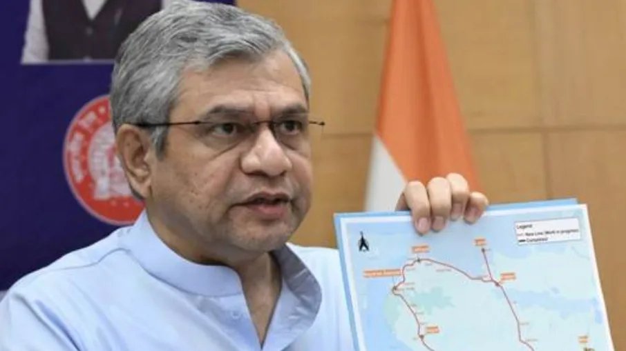रेल मंत्री ने देश को चार गति शक्ति कार्गो टर्मिनल समर्पित किए और लिंच जीसीटी की आधारशिला रखी