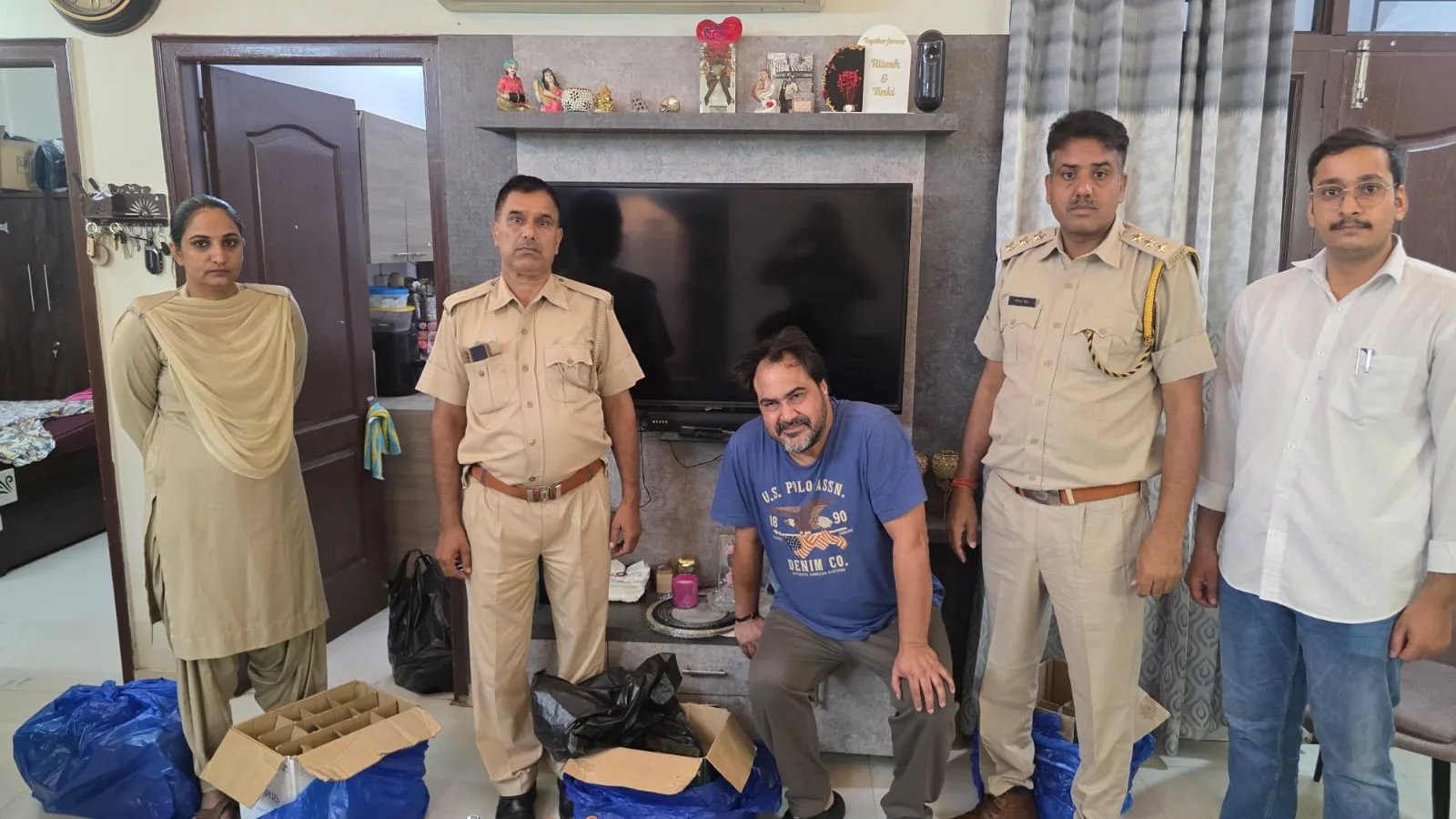 आबकारी आयुक्त के निर्देशन में कार्रवाई जारी