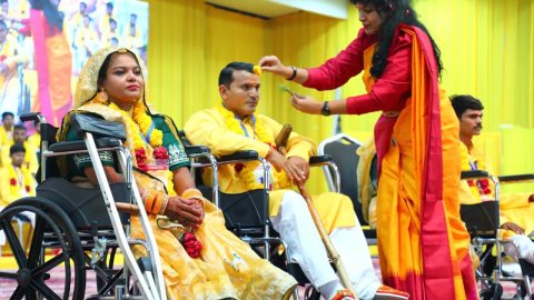 From Struggle to New Beginnings: 50 Couples Begin a New Journey Together