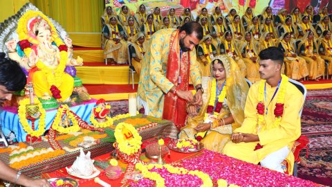 From Struggle to New Beginnings: 50 Couples Begin a New Journey Together