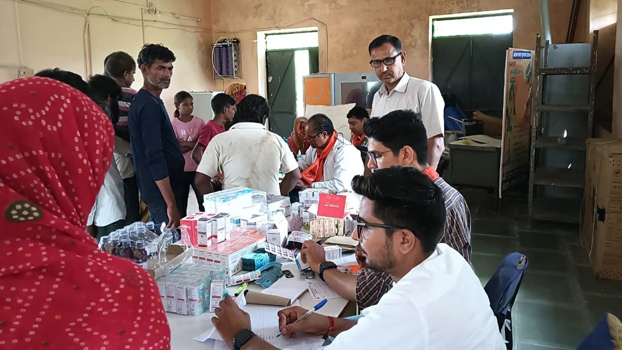30 गांवों में चिकित्सा शिविर के लिए 100 सदस्यीय चिकित्सा दल रवाना
