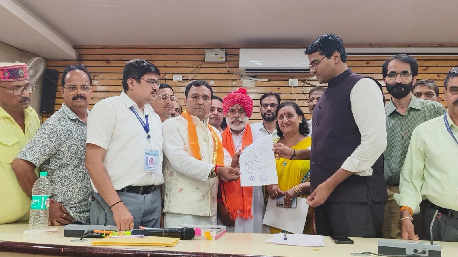 निकायों के अध्यक्षीय पदों के लिए चुनाव संपन्न