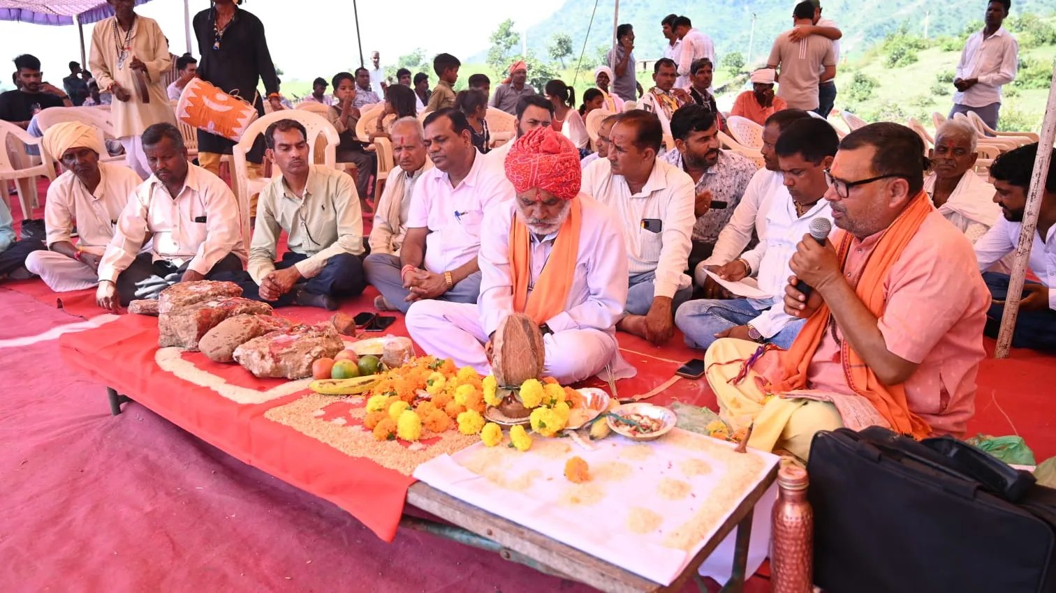 विधायक फूल सिंह मीणा ने बच्छार मादड़ी में 2.85 करोड़ की लागत से बनने वाले 33/11 केवी ग्रिड सब-स्टेशन का किया शिलान्यास