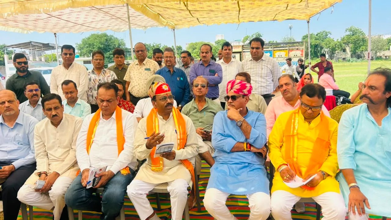 स्वदेशी के संकल्प के साथ नागरिक जागरूकता का माध्यम भी बनेगा स्वदेशी मेला — सांसद डॉ. रावत