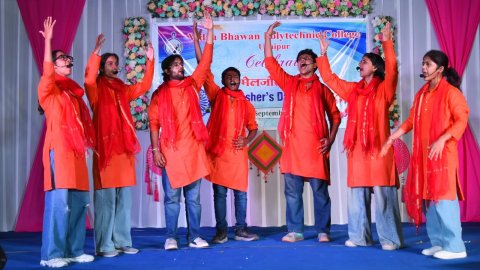 ‘Diver Victory’ Presentation Brings History Alive at Vidya Bhawan Polytechnic’s Meljol Fair