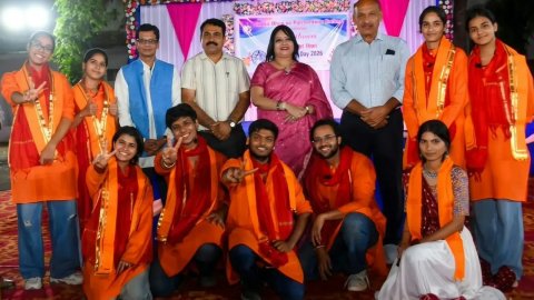 ‘Diver Victory’ Presentation Brings History Alive at Vidya Bhawan Polytechnic’s Meljol Fair