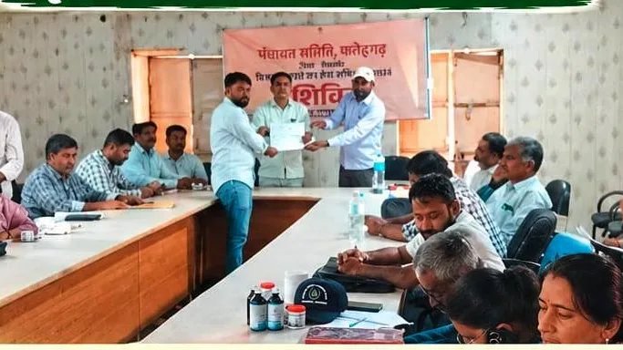 ब्लॉक स्तरीय शिविर में मृदा स्वास्थ्य कार्ड मिलने से