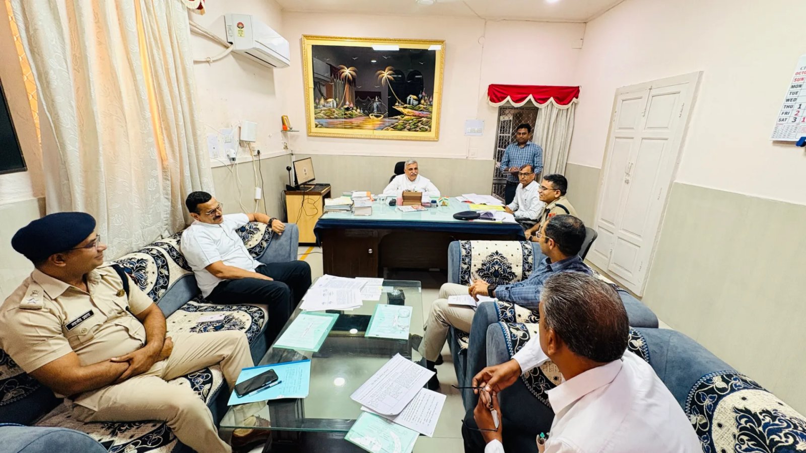 खुला कारागृह शिविरों के बंदीजन को रोजगार के अवसर प्रदान करने के संबंध में बैठक