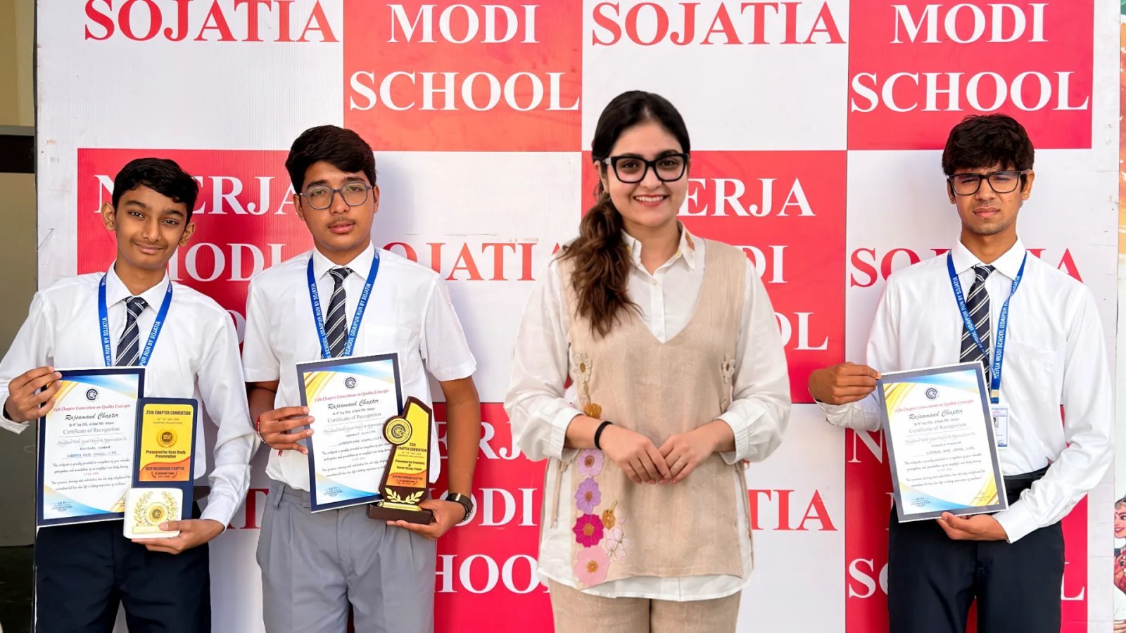 ’सोजतिया द्वारा संचालित नीरजा मोदी स्कूल को क्वालिटी फोरम का गोल्ड अवार्ड’