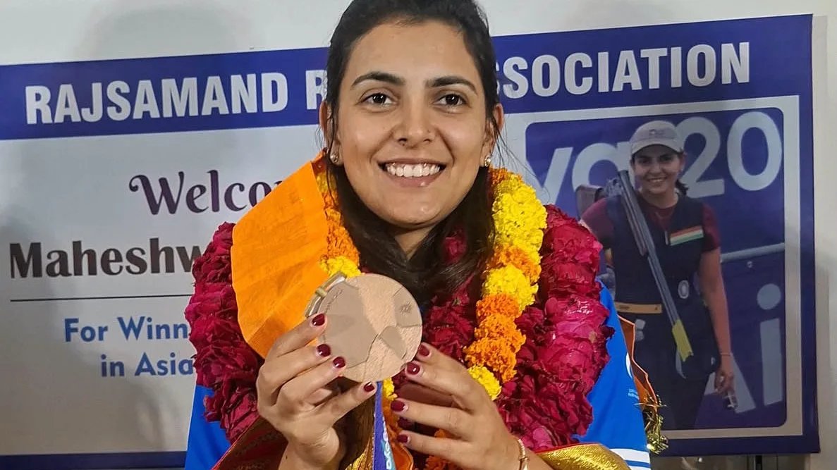जापान में तिरंगा लहराकर लौटी राजस्थान की बेटी माहेश्वरी का जोरदार स्वागत