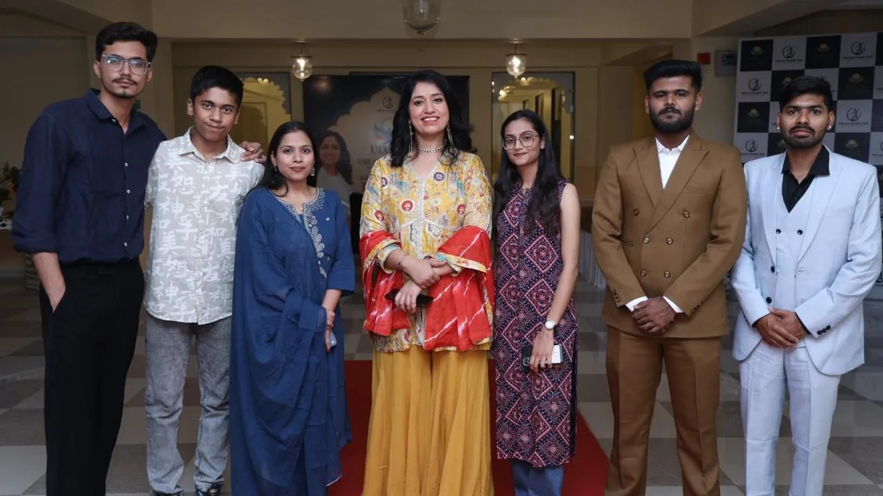 उड़ान’ ने भरी नई ऊर्जा, 100 से अधिक प्रतिभागियों ने सीखा स्वस्थ और सार्थक जीवन का मंत्र