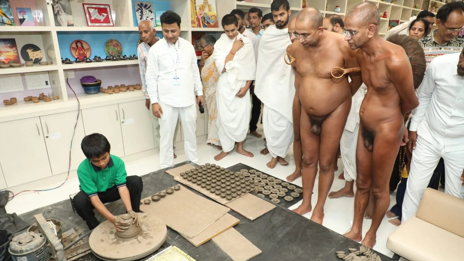 कर्मों पर ही व्यक्ति का वर्तमान और भविष्य निर्भर : मुनि आदित्य सागर