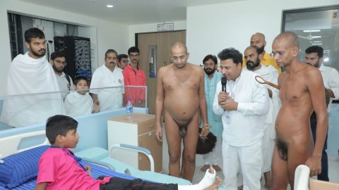कर्मों पर ही व्यक्ति का वर्तमान और भविष्य निर्भर : मुनि आदित्य सागर
