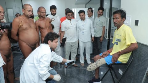कर्मों पर ही व्यक्ति का वर्तमान और भविष्य निर्भर : मुनि आदित्य सागर