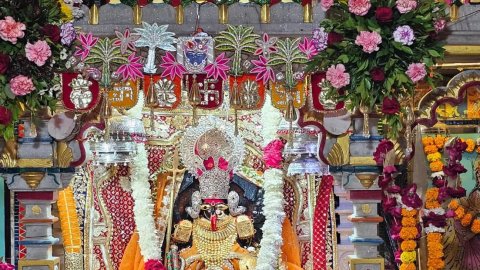 अभिजीत मुहूर्त में कालकामाता मंदिर में हुई घट स्थापना, दर्शन को उमड़ा श्रद्धालुओं का सैलाब