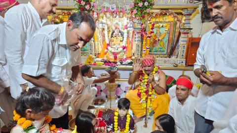 अभिजीत मुहूर्त में कालकामाता मंदिर में हुई घट स्थापना, दर्शन को उमड़ा श्रद्धालुओं का सैलाब
