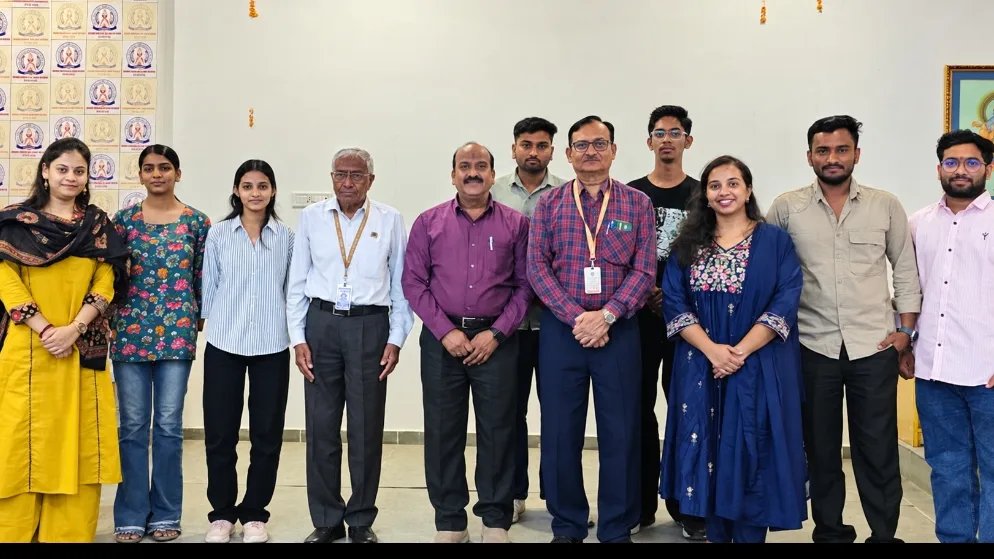 दंतरक्षा’ से संवरेगी बच्चों की मुस्कान, देबारी स्कूल में 160 से अधिक विद्यार्थियों की हुई दंत जांच