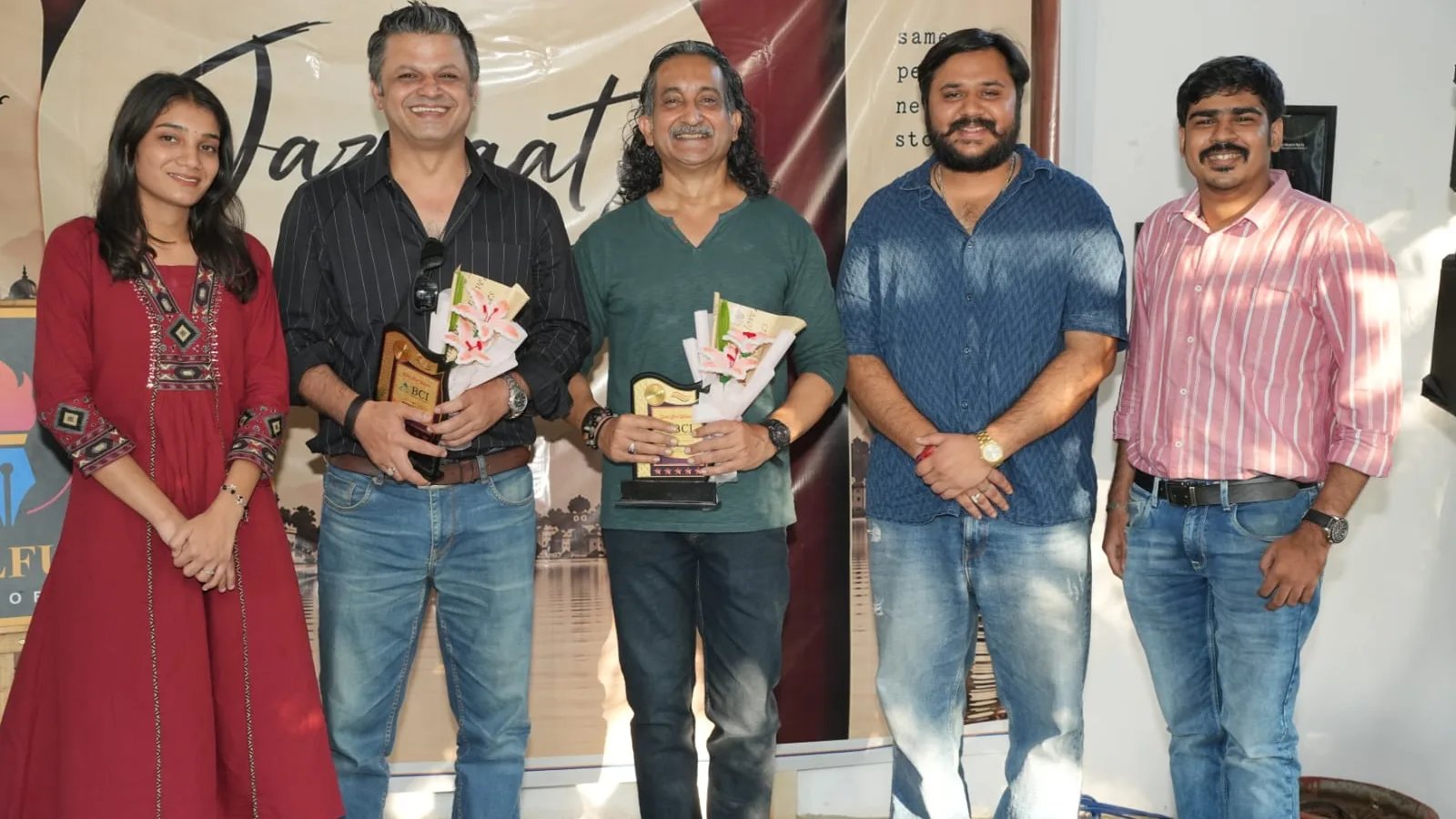 जज़्बात 4.0 ओपन माइक में शब्दों से सजे भावनाओं के रंग, मंच पर प्रतिभागियों ने बिखेरा हुनर