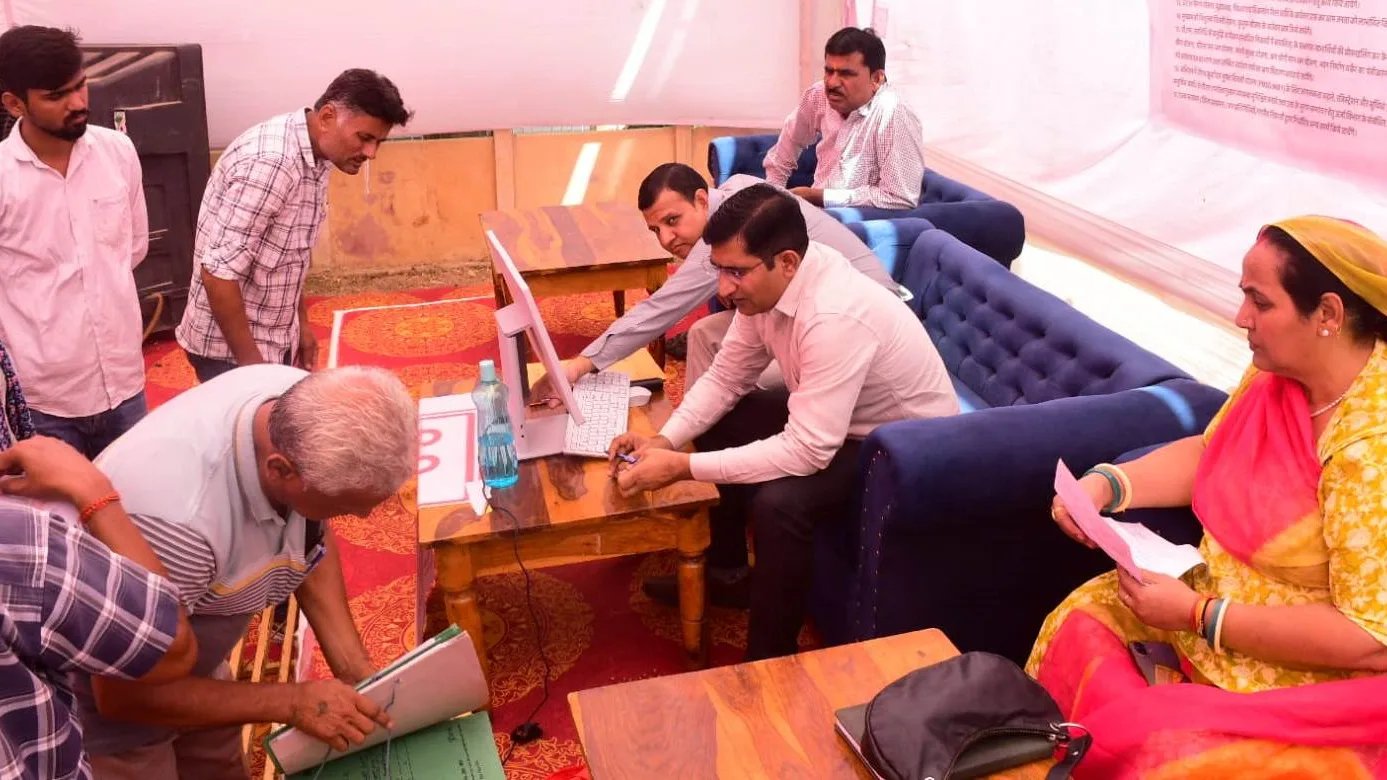 सोमवार को वार्ड संख्या 21,22,23,24 एवं 25 के लिए वार्डवार आयोजित हुआ शिविर