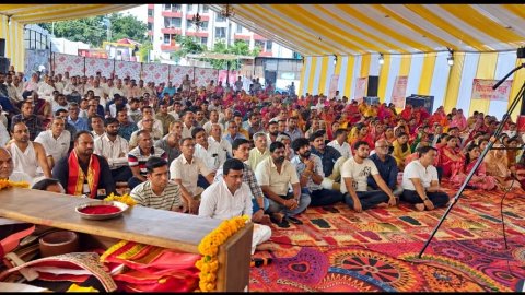 कर्मों से सिद्ध होती है सच्ची मानवता, ज्ञानदान और सेवा ही जीवन की सार्थकताःमुनि आदित्य सागर