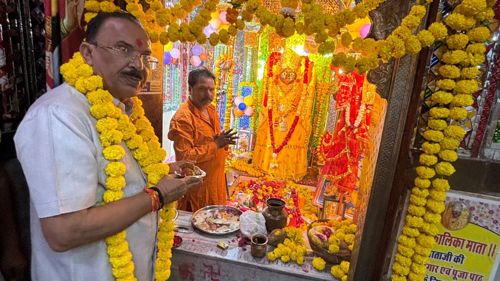 विधानसभा अध्यक्ष वासुदेव देवनानी ने उदयपुर में विभिन्न विभिन्न माता मंदिरों में किए दर्शन-पूजन, देश-प्रदेश की सुख-समृद्धि की कामना की