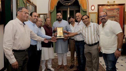 उदयपुर में ध्यान और स्मरण शक्ति का अद्भुत संगमःमुनिश्री दिव्यप्रसन्नकीर्तिसागर म.सा. का ऐतिहासिक ‘शतावधान प्रयोग’ 15 नवंबर को