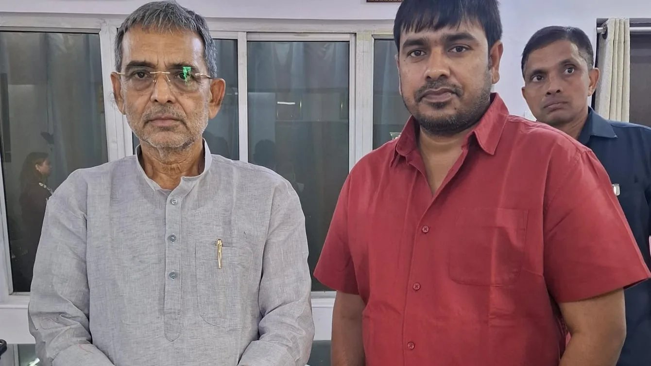 Sanjay Bhushan Patiala meets Minister Deepak Prakash and former Union Minister Upendra Kushwaha; discusses 'Film City' and 'Digital Panchayat' initiatives.