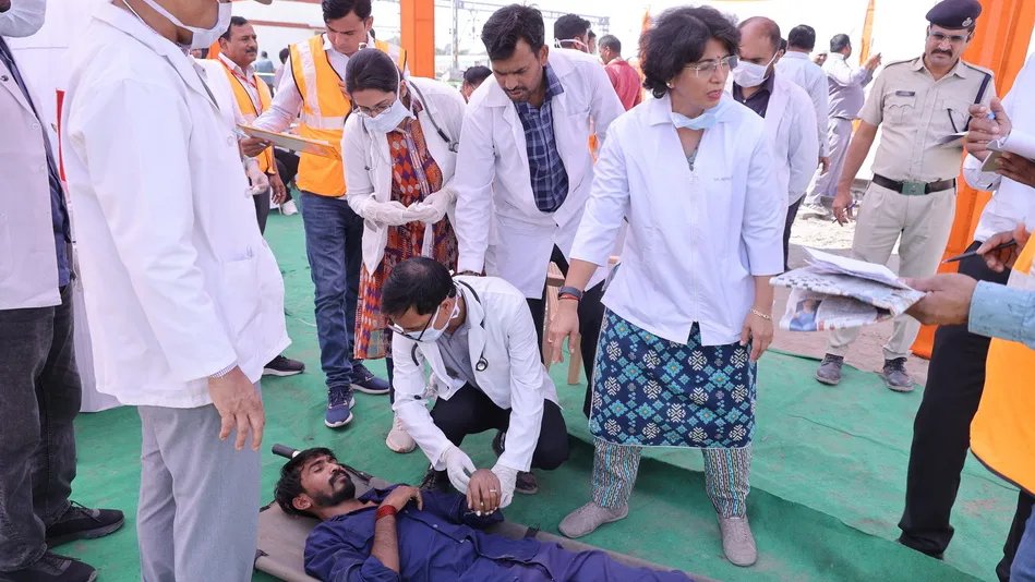 बीकानेर मंडल पर लालगढ़ स्टेशन यार्ड में किया गया आपदा प्रबंधन का संयुक्त अभ्यास (मॉक ड्रिल)