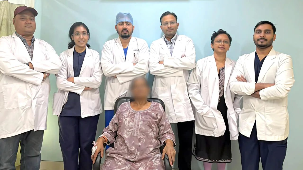 After 30 Years of Medical Struggle, 80-Year-Old Woman Successfully Undergoes Complex Surgery at Geetanjali Hospital